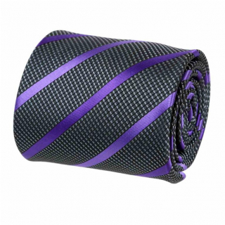 Čierna kravata s fialovými prúžkami