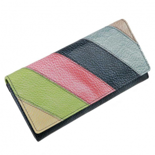 Dámska listová kožená peňaženka s prešívanými pásmi